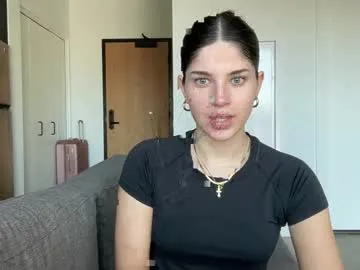 karolina7 – webcam model profile photo Image 13