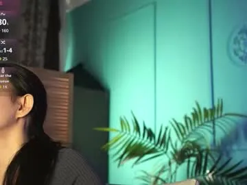 yiovanna19 – webcam model profile photo Image 17