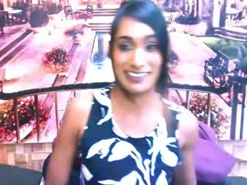 bunnydollstella – webcam model profile photo Image 3