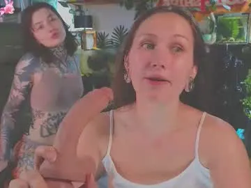 stussy3325 – webcam model profile photo Image 7