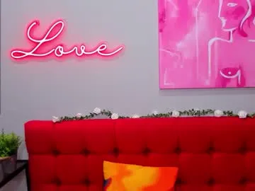 MaddieBryggs – webcam model profile photo Image 2