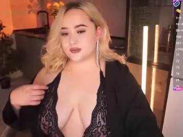 xlunami – webcam model profile photo Image 12