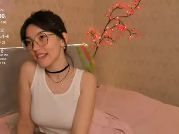 lila_elliot – webcam model profile photo Image 7