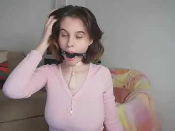 MollySunders – webcam model profile photo Image 4