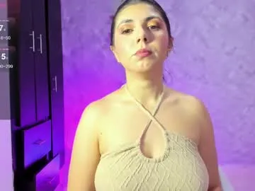 kora__65 – webcam model profile photo Image 15