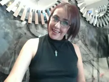 Likachkaa – webcam model profile photo Image 6