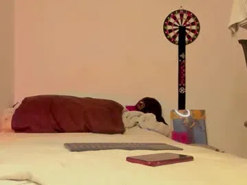 krissone – webcam model profile photo Image 18