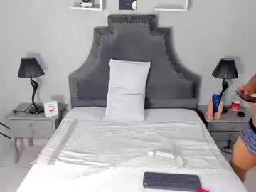 santi_xximo – webcam model profile photo Image 14