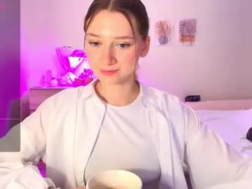 mikka_ela – webcam model profile photo Image 17