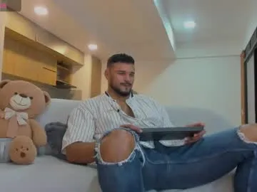 MinniMia – webcam model profile photo Image 16