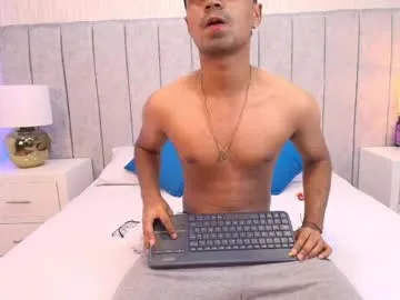 Kotofeyka1 – webcam model profile photo Image 4