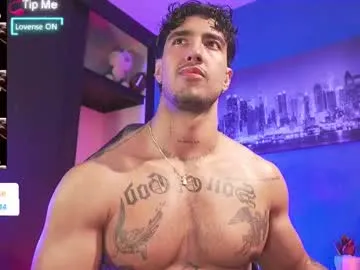 xlunami – webcam model profile photo Image 9