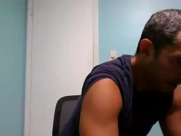 Tvoyasamka77 – webcam model profile photo Image 7