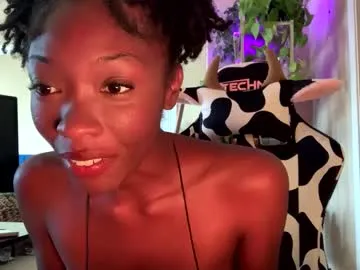 kaeliascorch – webcam model profile photo Image 5