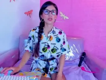 jade_white_ Image 3