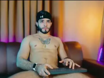 vixenvictoriaa – webcam model profile photo Image 12