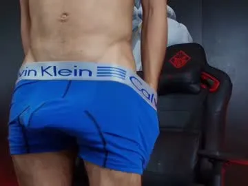 loveuniverse8 – webcam model profile photo Image 14