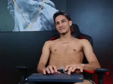 loveuniverse8 – webcam model profile photo Image 4