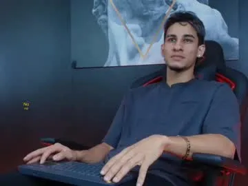 loveuniverse8 – webcam model profile photo Image 6