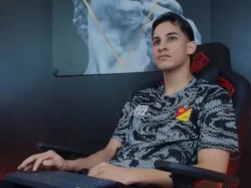 loveuniverse8 – webcam model profile photo Image 7