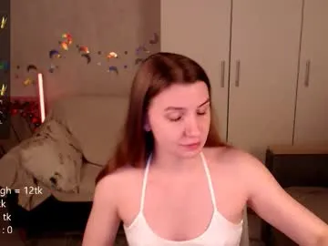 PeachGirl – webcam model profile photo Image 13