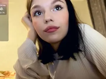 bunnydollstella – webcam model profile photo Image 6