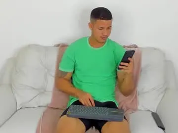 glossybabe_ – webcam model profile photo Image 5