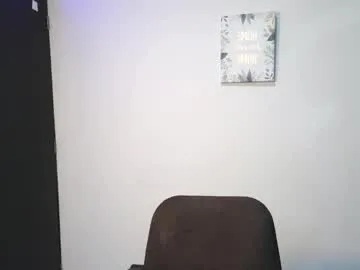 MiaTonyy – webcam model profile photo Image 2