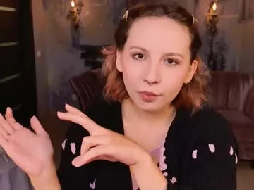 luna_fioree – webcam model profile photo Image 12