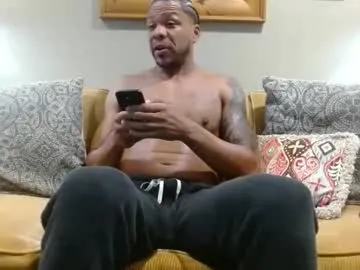 shiny-lily – webcam model profile photo Image 17