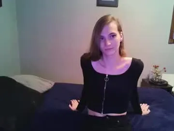 brattymuse – webcam model profile photo Image 8