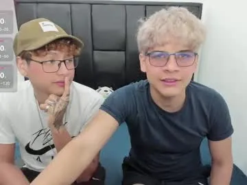 xlunami – webcam model profile photo Image 16