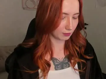 LinaTwins – webcam model profile photo Image 4