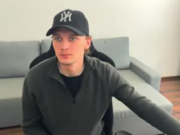 mayadashaaa – webcam model profile photo Image 2