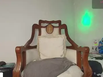 glossybabe_ – webcam model profile photo Image 13