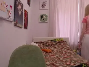 joan_kiss Image 2