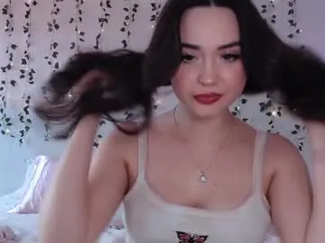 Likachkaa – webcam model profile photo Image 2