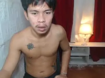 WhoreRobot – webcam model profile photo Image 9