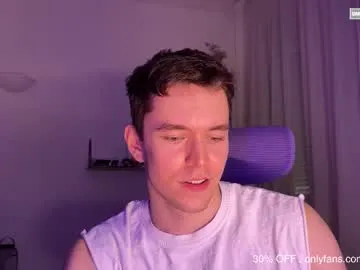 busenok – webcam model profile photo Image 8