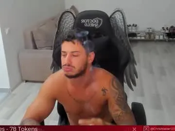 tara9hippo – webcam model profile photo Image 8