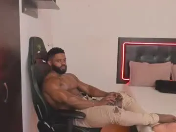 busenok – webcam model profile photo Image 10