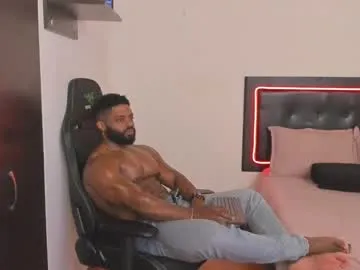 busenok – webcam model profile photo Image 14