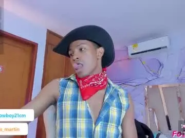 -VikkiL0vesCheese- – webcam model profile photo Image 16