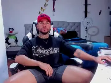 rococo_basilisk – webcam model profile photo Image 10