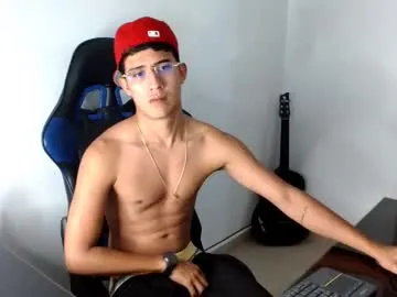 Ellidi – webcam model profile photo Image 2