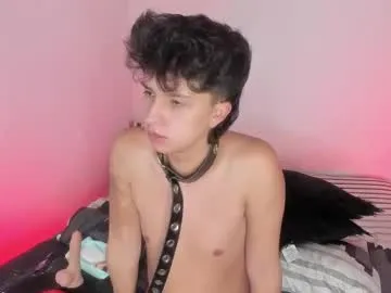 FoxyLina – webcam model profile photo Image 10