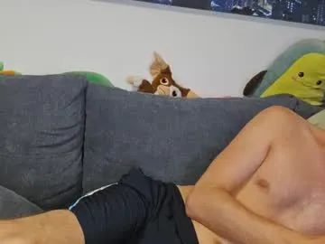 glossybabe_ – webcam model profile photo Image 9