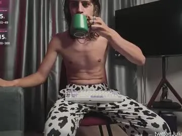 bellacontessa21 – webcam model profile photo Image 13