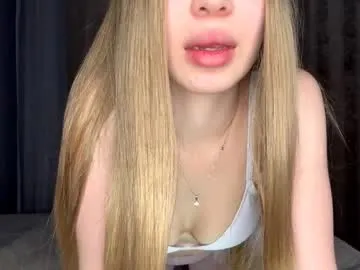 julianadavy Image 6