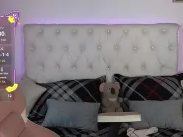 xlunami – webcam model profile photo Image 9